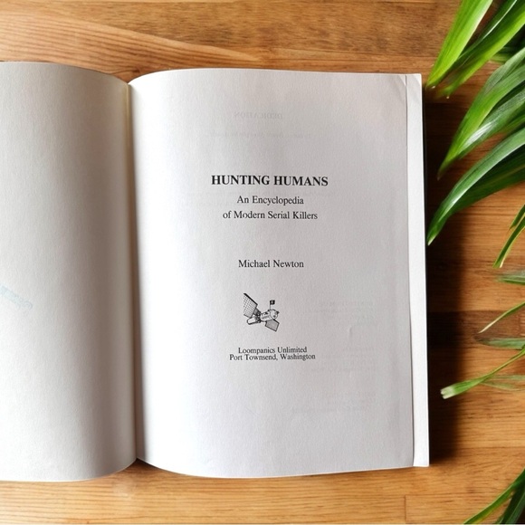 Hunting Humans: An Encyclopedia of Modern Serial Killers - 1990 Hardcover - Picture 9 of 11